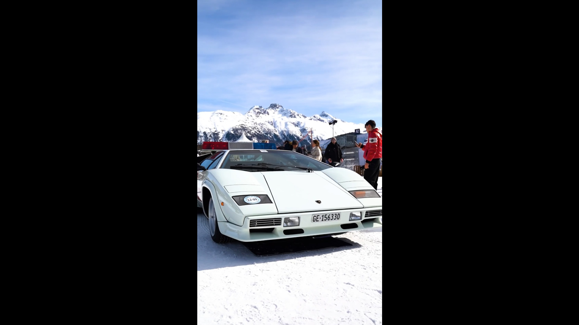 Miniature de la vidéo Teaser · Supercars & Neige
